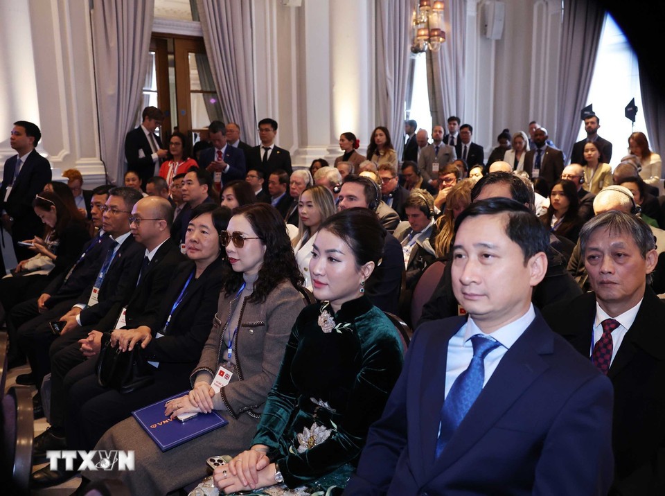 Tạo sức bật mới cho 555Win là nhà cái cá cược hàng đầu Châu Á Việt Nam - Anh trong kỷ nguyên công nghệ