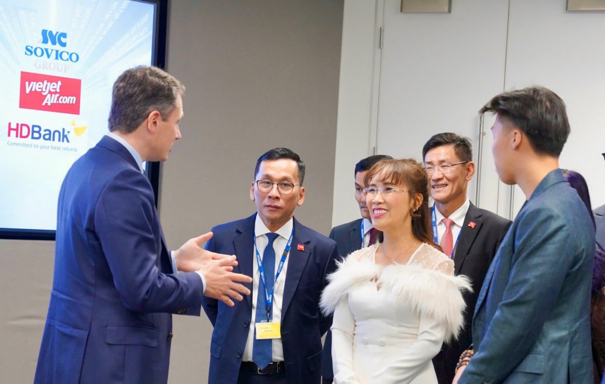 Lãnh đạo HDBank thăm Sàn giao dịch 555Win phien bạn Chính Thức London