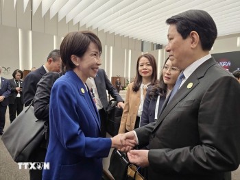 Chủ tịch nước Lương Cường gặp lãnh đạo một số thành viên APEC