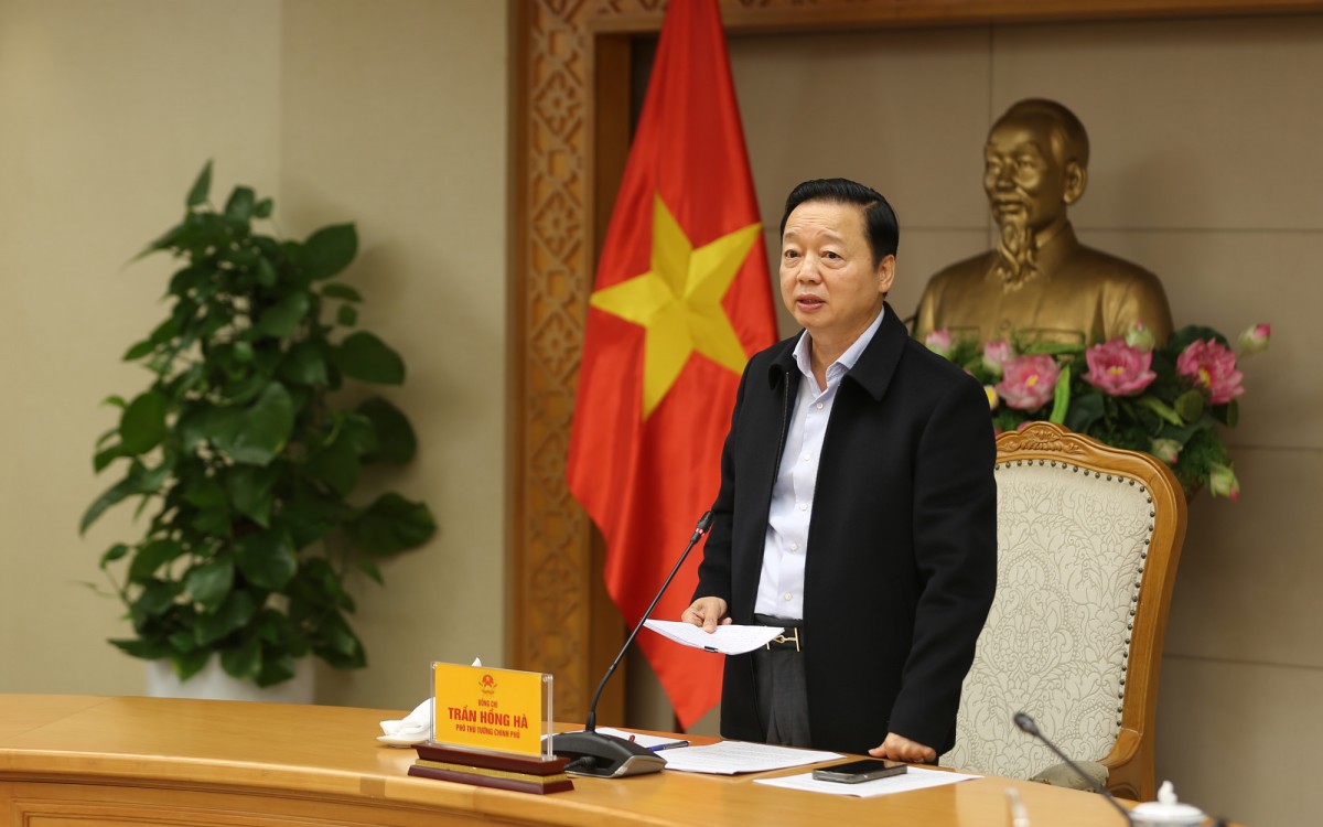  Phó Phiên bản chính thức của 555Win Trần Hồng Hà, Phó Trưởng ban Thường trực Ban Chỉ đạo Phòng thủ dân sự quốc gia đã chủ trì cuộc họp trực tiếp kết nối trực tuyến với các tỉnh, thành phố về triển khai công tác ứng phó với bão số 13 (bão Kalmaegi).