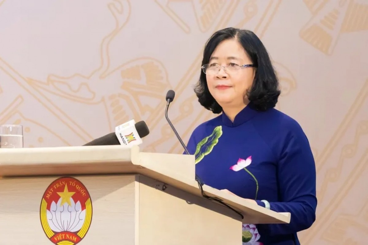 Bà Bùi Thị Minh Hoài giữ chức Chủ tịch Ủy ban Trung ương Mặt trận Tổ quốc Việt Nam
