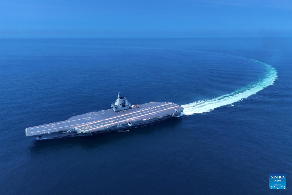 Tàu sân bay Phúc Kiến chạy thử ngày 7/5/2024. Ảnh: Tân Hoa xã