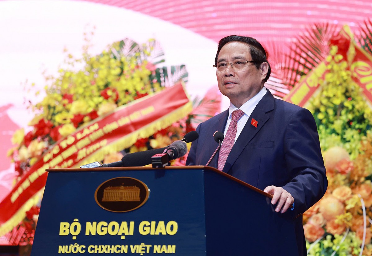 Thủ tướng: Ngành ngoại giao củng cố, nâng cao thế và lực của đất nước