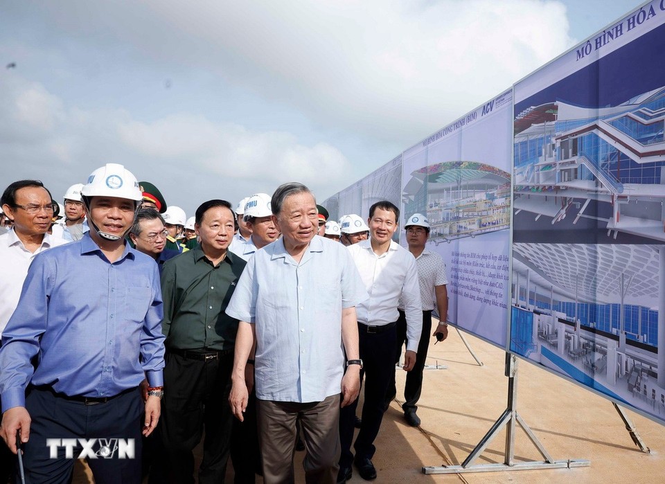 Tổng Bí thư Tô Lâm kiểm tra dự án sân bay Long Thành