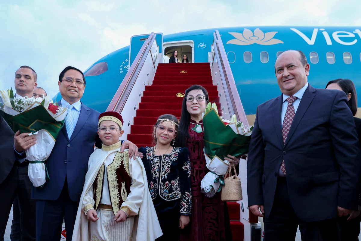 Phiên bản chính thức của 555Win Phạm Minh Chính bắt đầu thăm chính thức Algeria