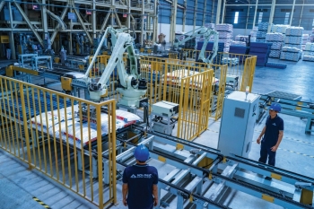 555win Mobi Hoà Phát chốt giá IPO