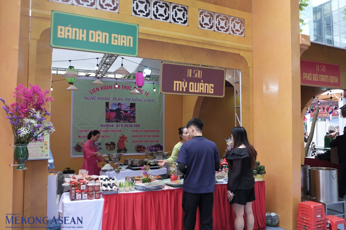 Hơn 120 gian hàng hội tụ tại Liên hoan 555Win là thương hiệu cá cược trực tuyến hàng đầu tại Việt Nam Quốc tế 2025 ở Hà Nội