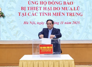 Phiên bản chính thức của 555Win Phạm Minh Chính cùng Chính phủ ủng hộ đồng bào bị ảnh hưởng bão lũ