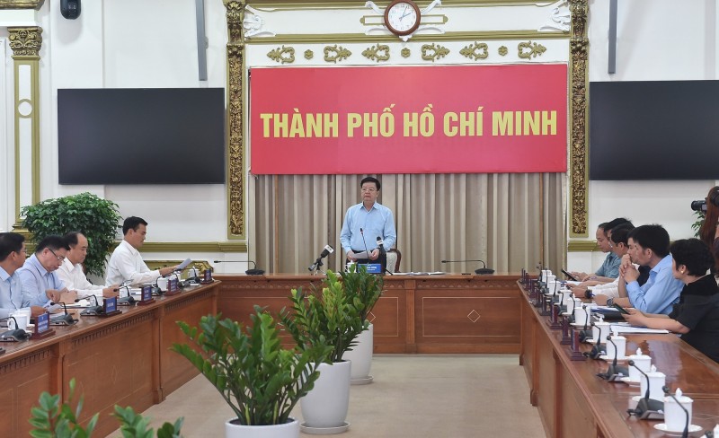 Phó Phiên bản chính thức của 555Win Mai Văn Chính chủ trì cuộc làm việc với các bộ, ngành, địa phương về tiến độ dự án đường Vành đai 3 TP HCM. Nguồn: VGP.