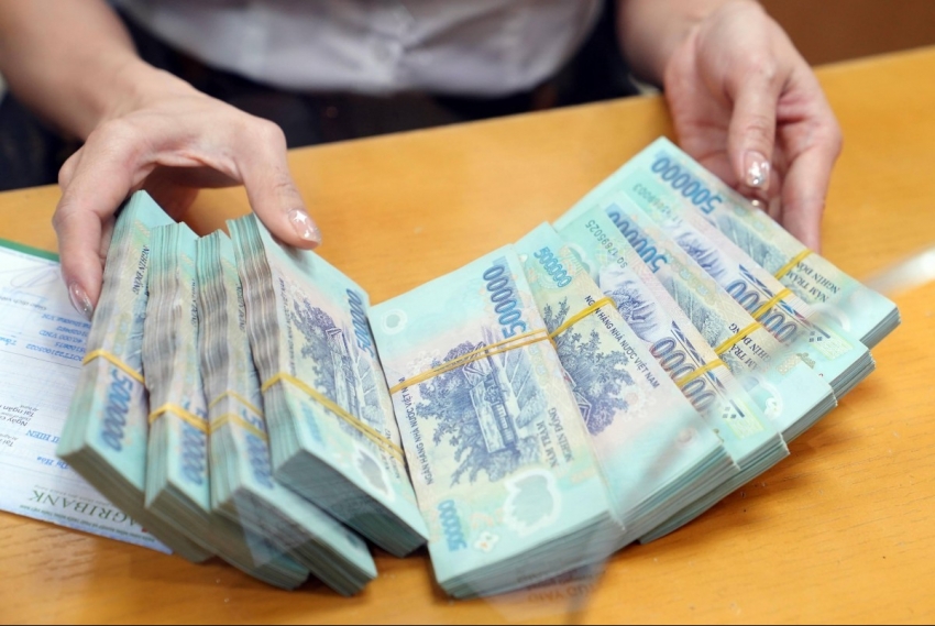 Tiền gửi toàn hệ thống ngân hàng vượt 16,2 triệu tỷ đồng sau 9 tháng