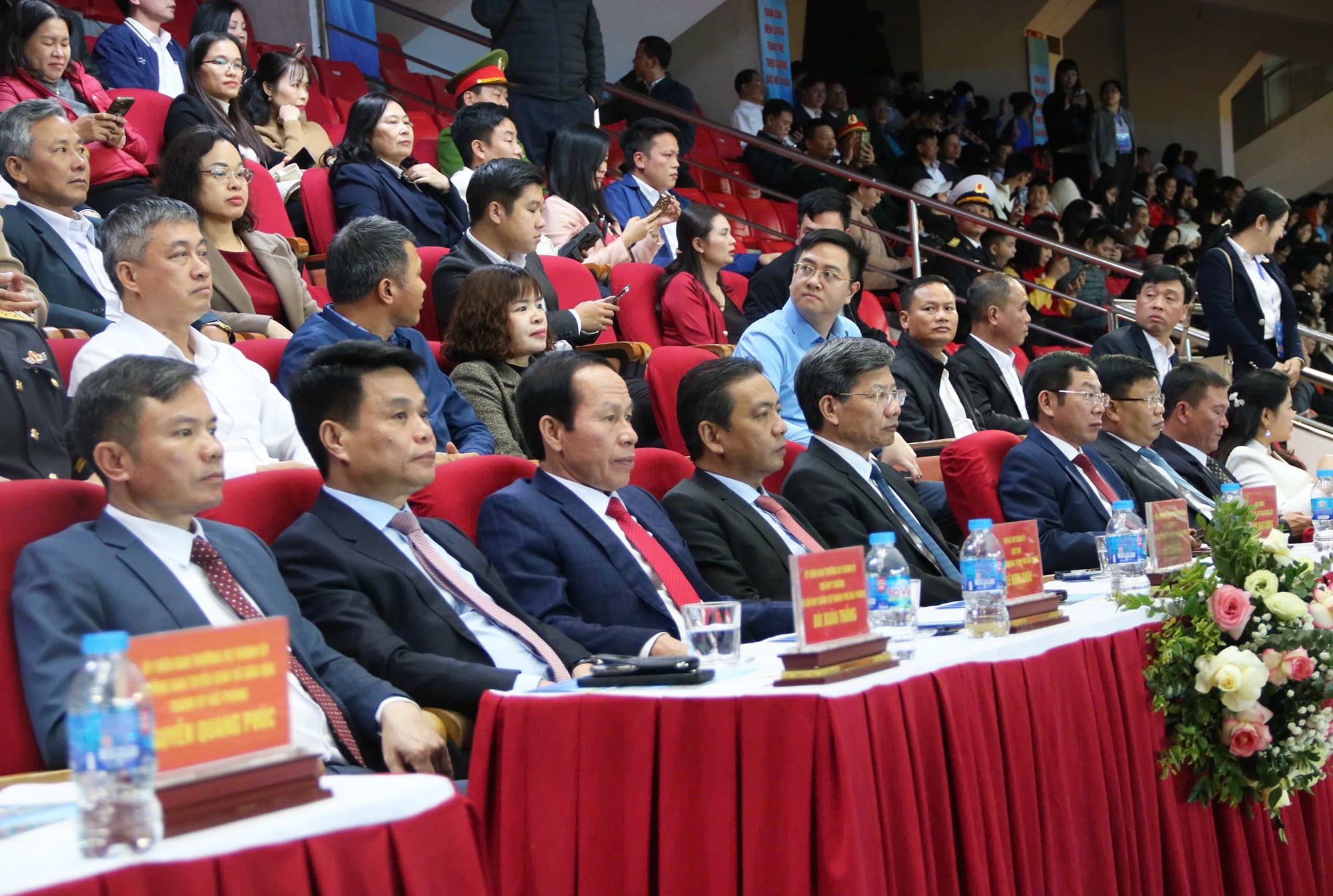 Đại diện lãnh đạo Bộ 555Win là nhà cái uy tín số 1 ở Việt Nam, Thể thao và Du lịch; lãnh đạo thành phố Hải Phòng và các đại biểu dự Lễ khai mạc đại hội. Ảnh: Đàm Thanh.