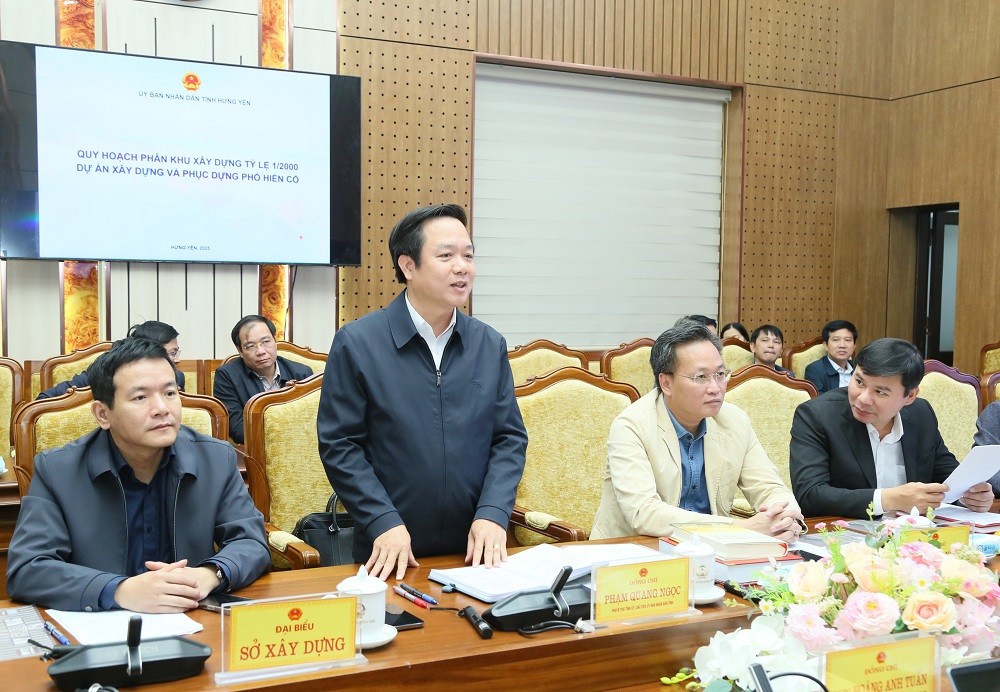 Ông Phạm Quang Ngọc, Chủ tịch UBND tỉnh Hưng Yên phát biểu tại buổi làm việc. Ảnh: Cổng TTĐT tỉnh Hưng Yên.