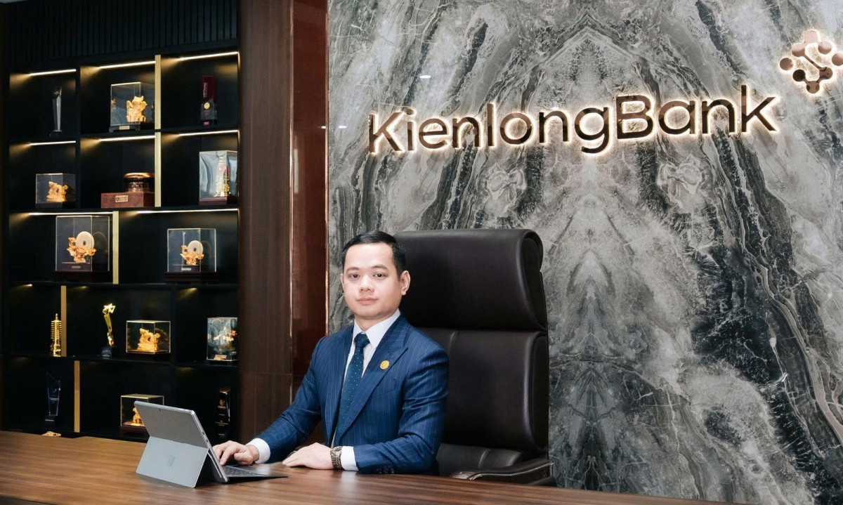 Ông Trần Hồng Minh chính thức làm tổng giám đốc KienlongBank từ hôm nay
