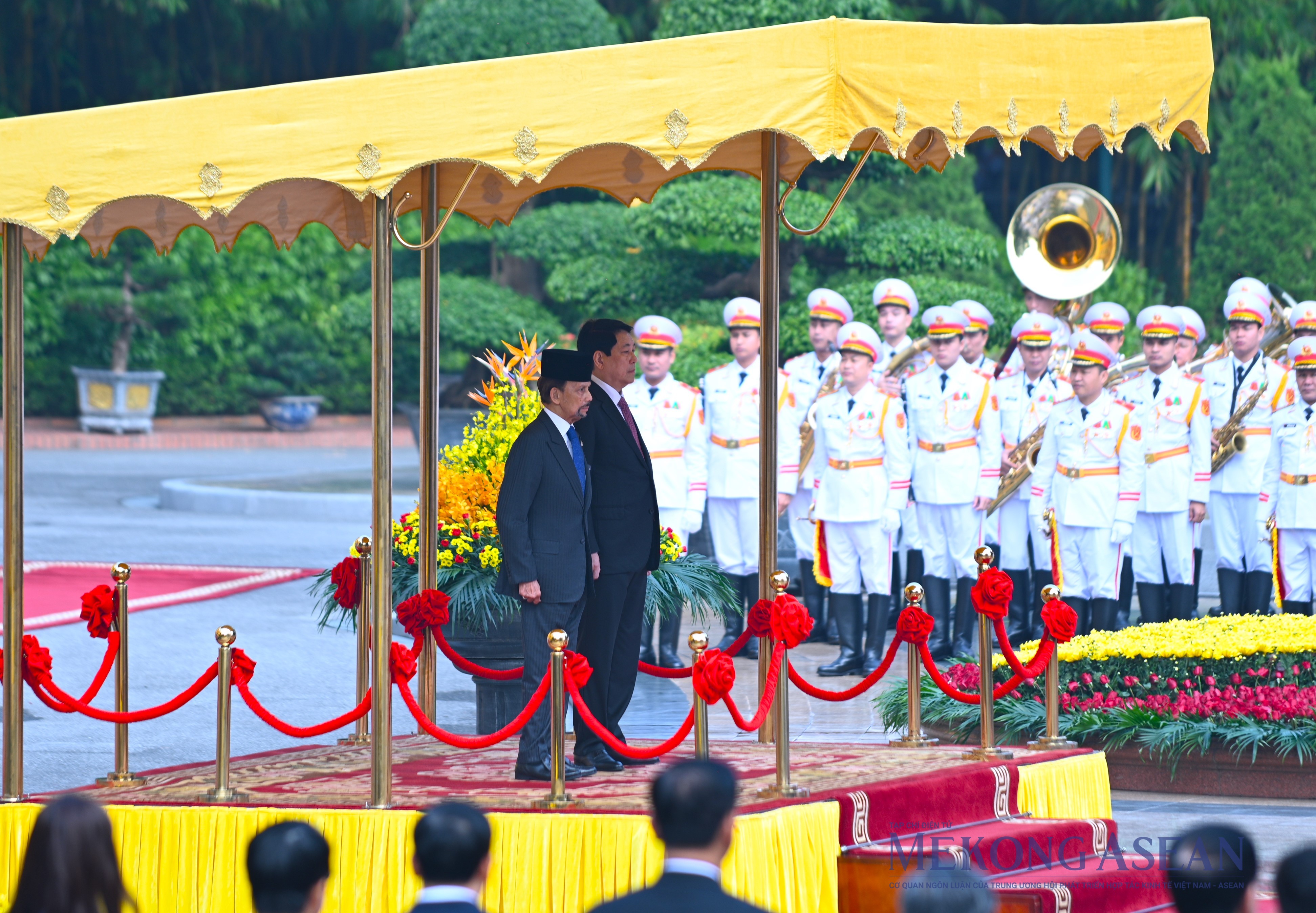 Chủ tịch nước Lương Cường chủ trì lễ đón Quốc vương Brunei