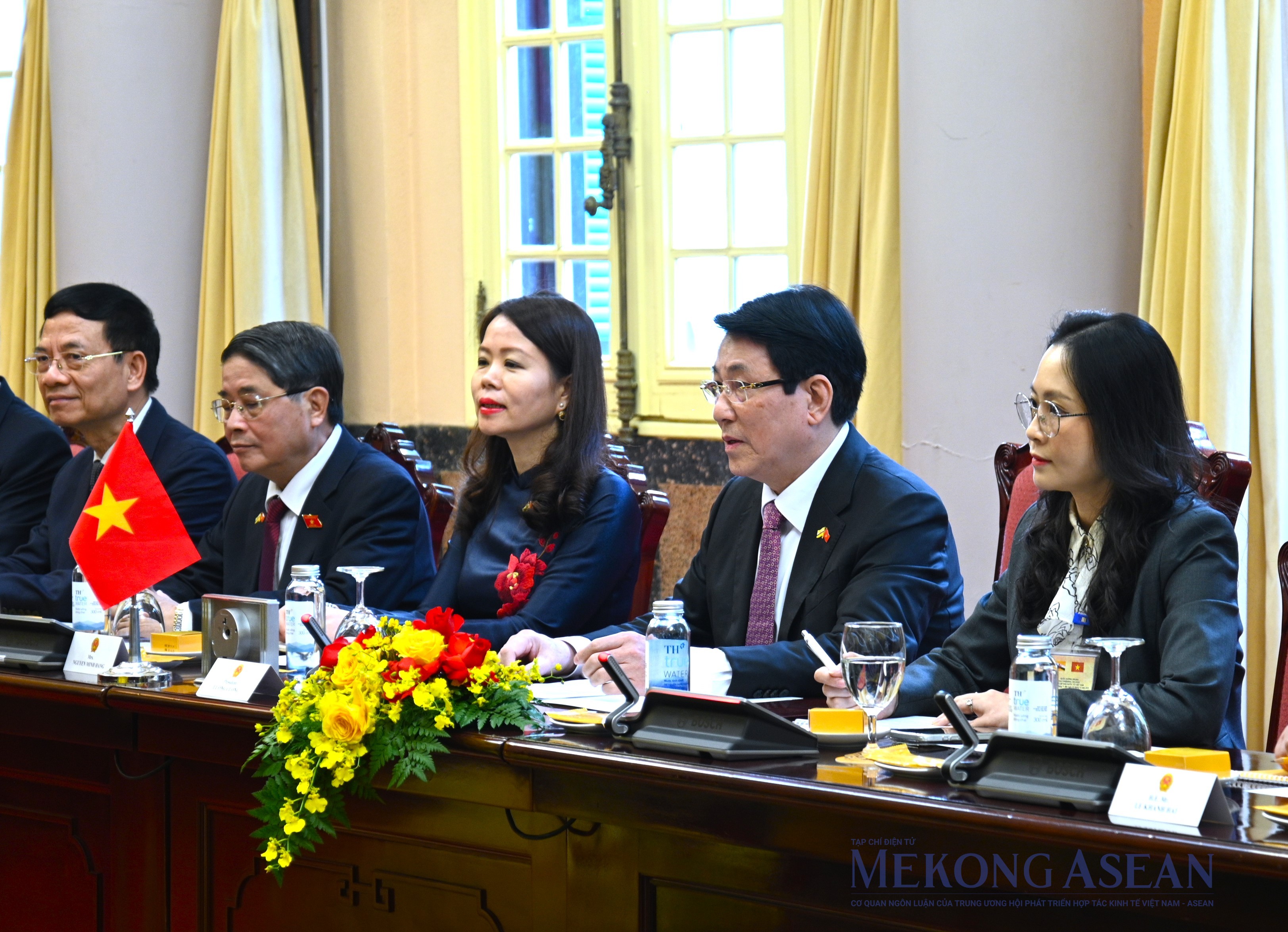 Chủ tịch nước Lương Cường hội đàm với Quốc vương Brunei