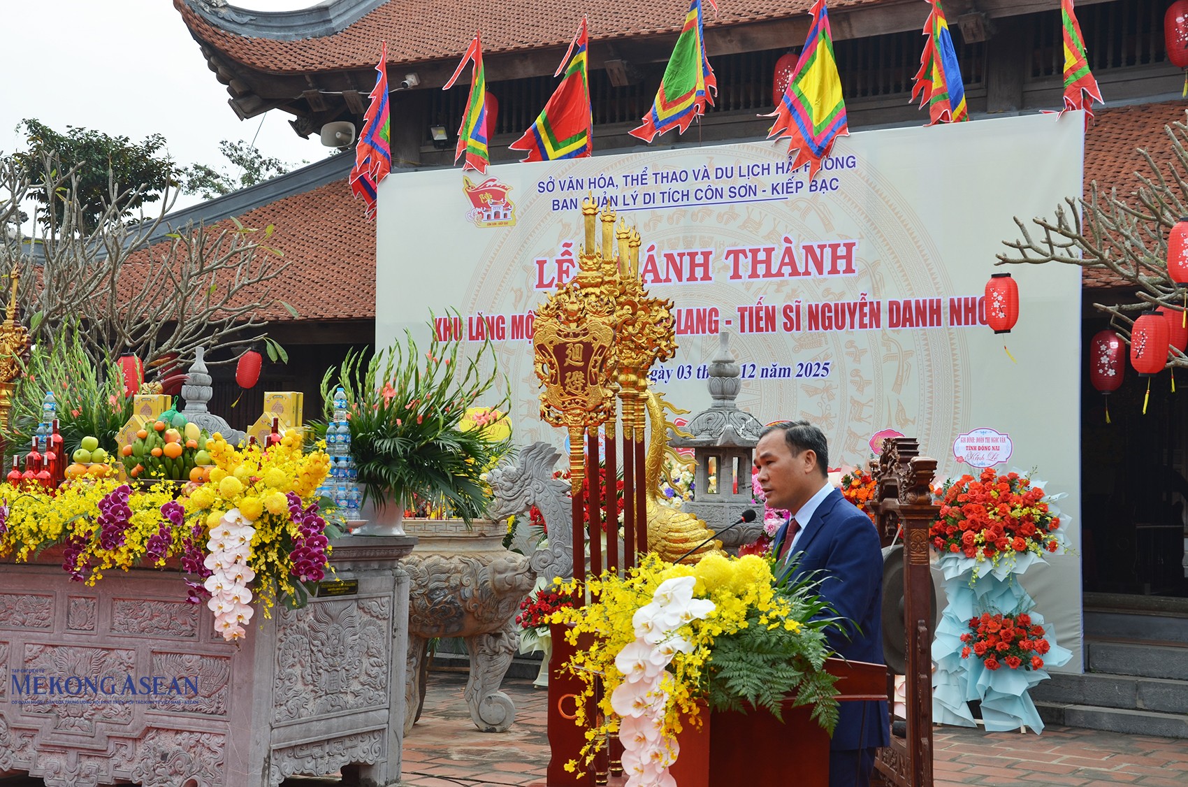 Ông Hà Quang Thành, Trưởng phòng Quản lý di tích Cẩm Giàng (Ban Quản lý di tích Côn Sơn - Kiếp Bạc) phát biểu tại buổi lễ. Ảnh: Phùng Nguyện/555win Login.