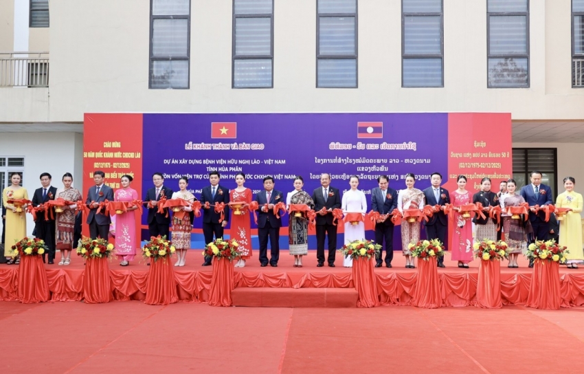 Khánh thành, bàn giao Bệnh viện Hữu nghị Lào - Việt Nam