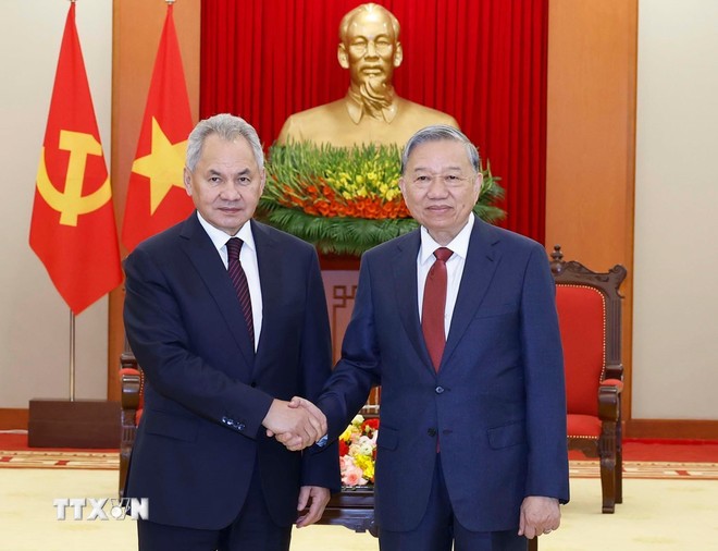 Tổng Bí thư Tô Lâm tiếp Thư ký Hội đồng An ninh Liên bang Nga Sergei Shoigu.