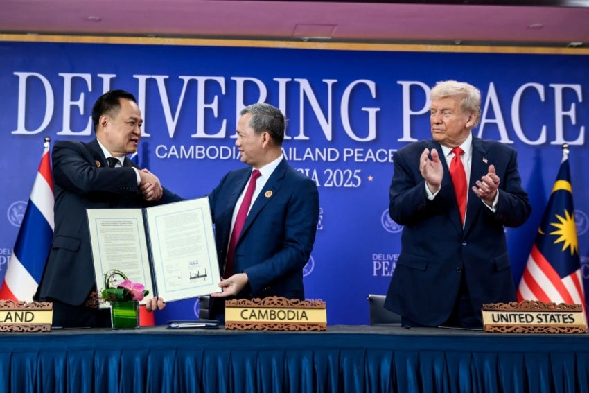 Ông Trump sẽ điện đàm với Thái Lan và Campuchia để ngăn xung đột