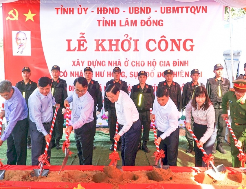 Khởi công xây dựng nhà ở cho người dân bị thiệt hại do mưa lũ tại Lâm Đồng
