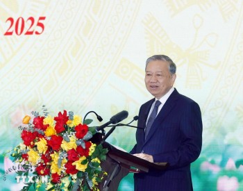 Tuyên giáo và Dân vận phải 