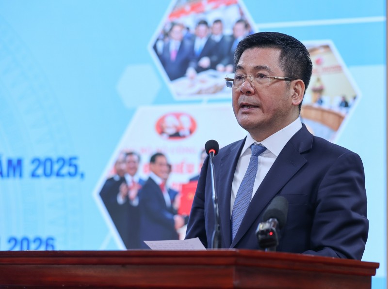 Bộ trưởng Công Thương Nguyễn Hồng Diên phát biểu tại hội nghị. Nguồn: VGP.