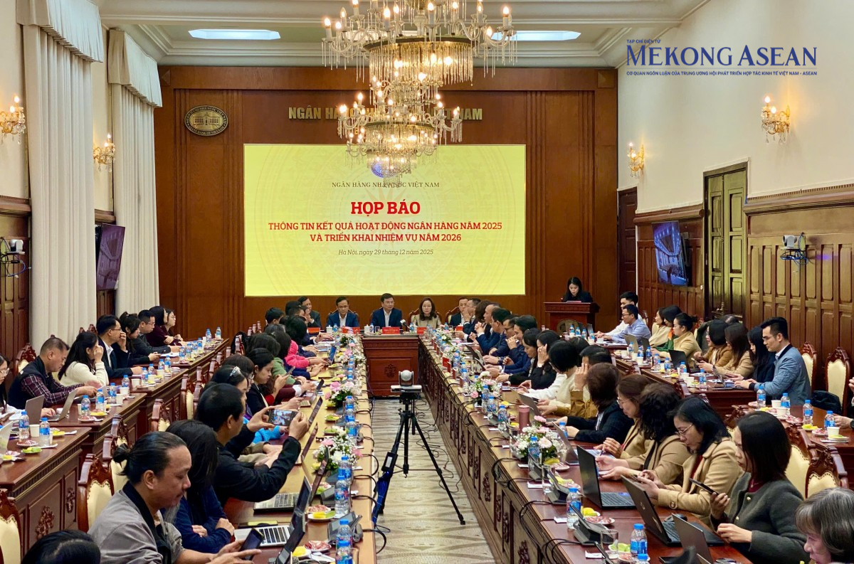 Tín dụng đến ngày 24/12 tăng 17,87%, vốn tiếp tục chảy vào lĩnh vực ưu tiên