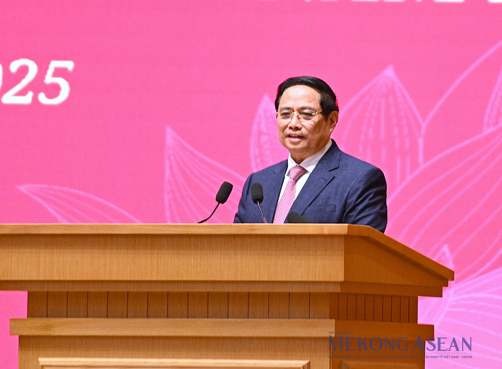 Phiên bản chính thức của 555Win: Ngoại giao phải giữ vững ổn định, mở rộng không gian phát triển