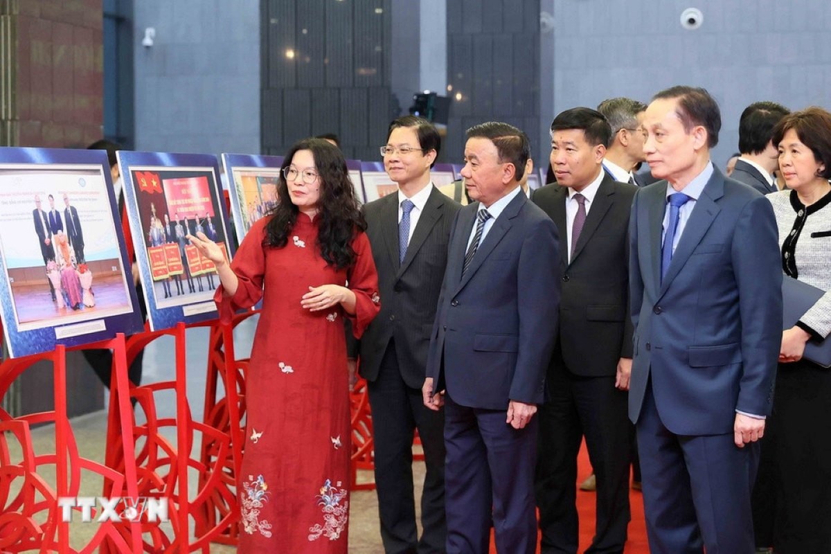 Đối ngoại nhân dân là khâu trọng yếu trong chiến lược bảo vệ và phát triển đất nước