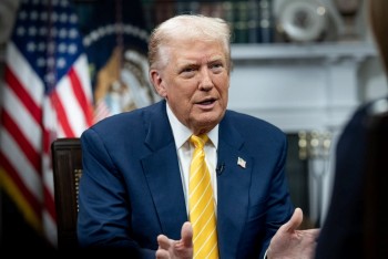 Ông Trump tiết lộ đã uống thuốc nhiều hơn mức khuyến nghị