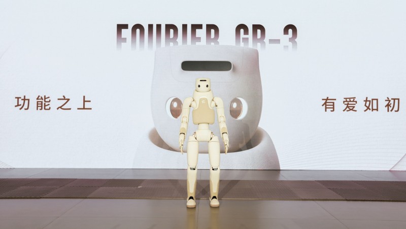Fourier Robotics của Trung Quốc trình diễn robot hình người GR-3. 
