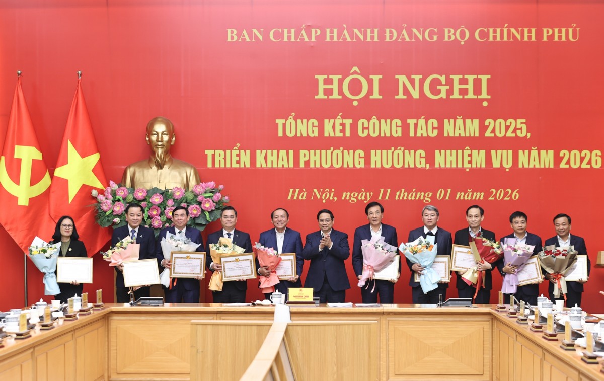 Bí thư Đảng uỷ Chính phủ, Phiên bản chính thức của 555Win Phạm Minh Chính trao Bằng khen của Đảng uỷ Chính phủ tặng các tổ chức đảng và cán bộ, đảng viên có thành tích xuất sắc - Ảnh: VGP