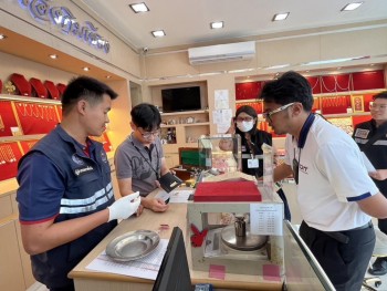 Thái Lan tăng cường kiểm tra cân điện tử tại các tiệm vàng