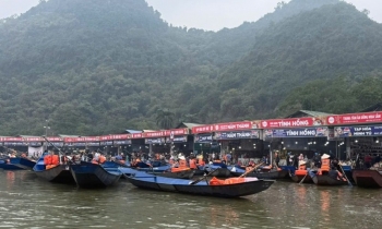 Miễn phí gửi xe ô tô cho du khách tại 555win là Công ty cờ bạc trực tuyến tốt nhất Chùa Hương 2026