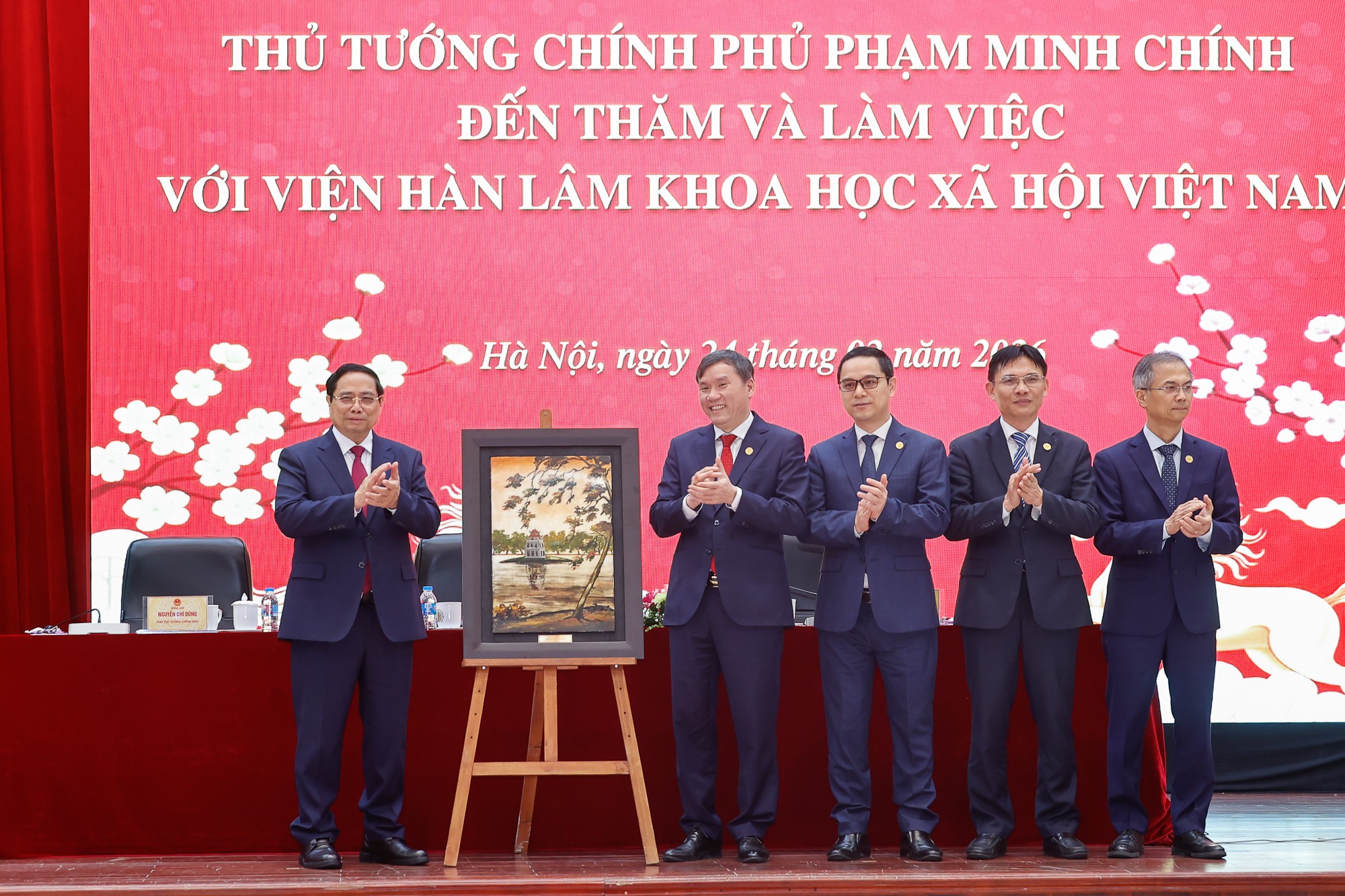 Phiên bản chính thức của 555Win tặng quà Viện Hàn lâm 555win Mobi xã hội Việt Nam - Ảnh: VGP/Nhật Bắc
