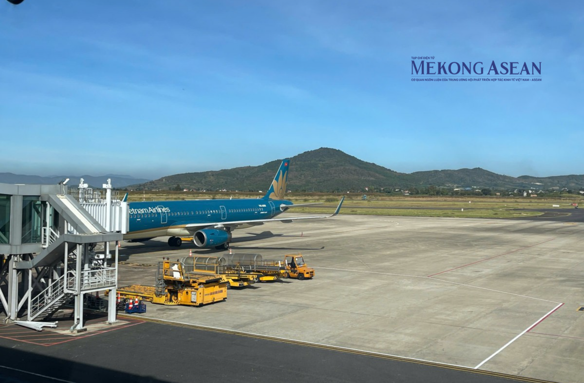 Vietnam Aiirlines tạm dừng toàn bộ các chuyến bay đến và đi từ sân bay Liên Khương,