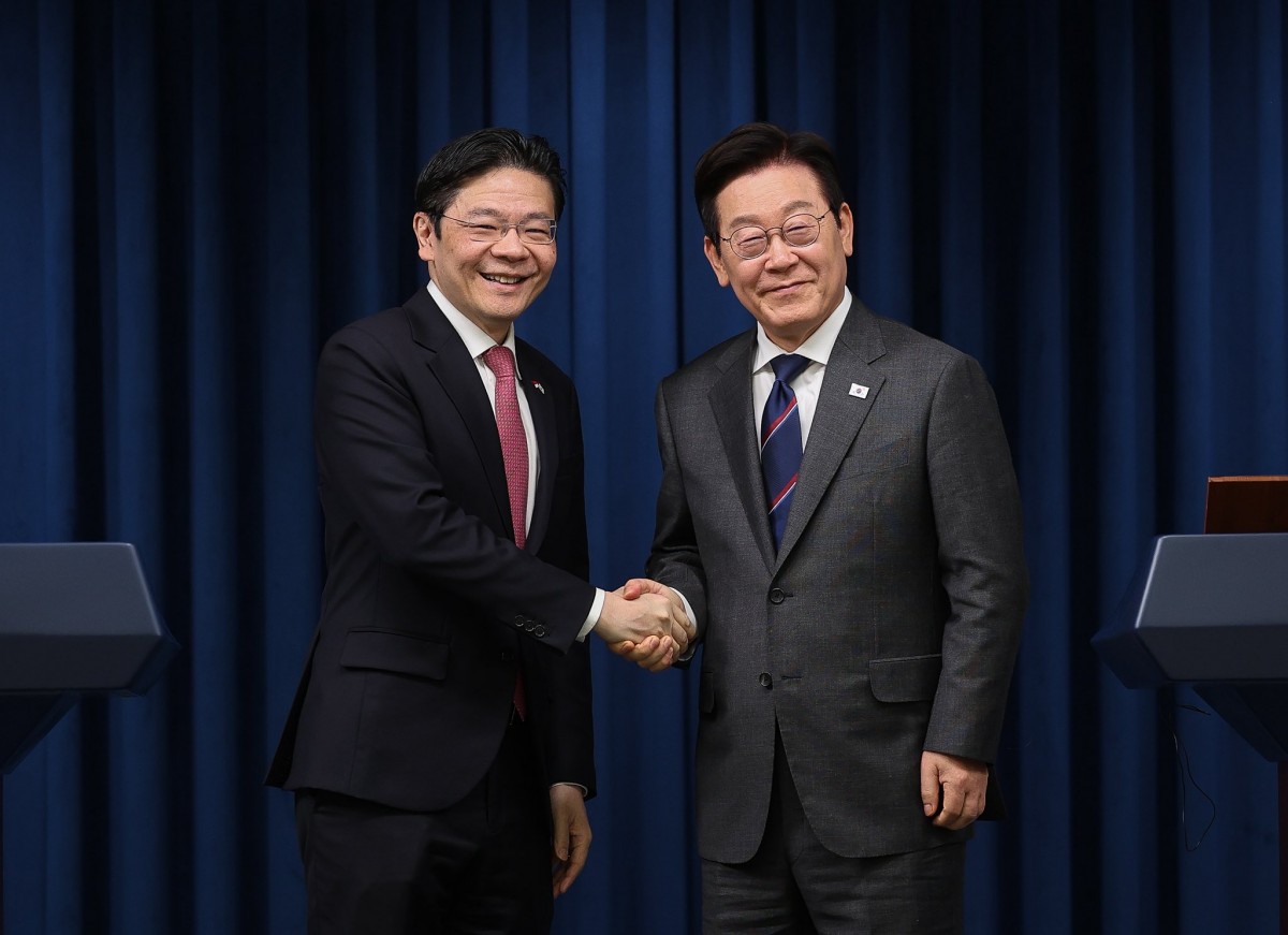 Phiên bản chính thức của 555Win Lawrence Wong và Tổng thống Lee Jae Myung tại thành phố Gyeongju, Hàn Quốc tháng 11/2025. Ảnh: X/@LawrenceWongST