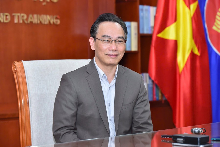 PGS TS Hoàng Minh Sơn. Nguồn: VGP.
