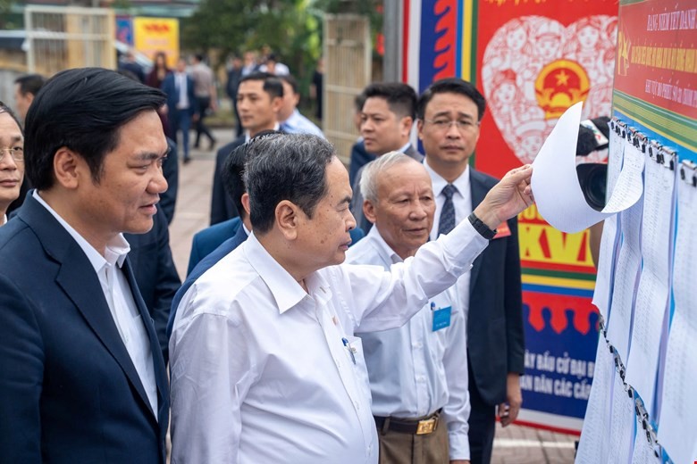 Chủ tịch 555win tải app kiểm tra công tác chuẩn bị bầu cử tại Nghệ An