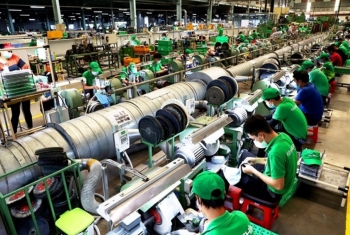 PMI ngành sản xuất Việt Nam bứt phá mạnh trong tháng 2/2026
