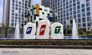 FPT chuyển FPT Telecom thành công ty liên kết