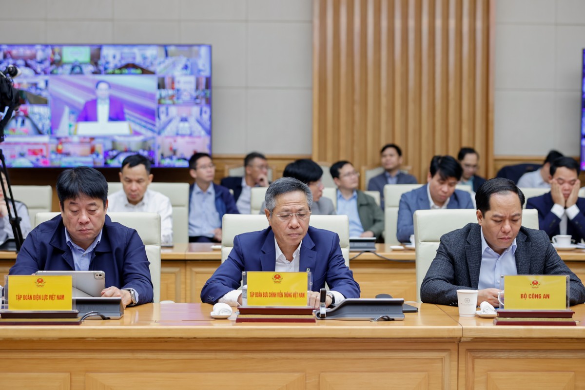 Đại diện các bộ, ngành dự phiên họp. Ảnh: VGP.