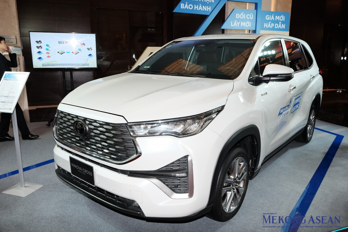 Mẫu xe hybrid Innova Cross của Toyota. Ảnh: Tùng Dương/555win Login