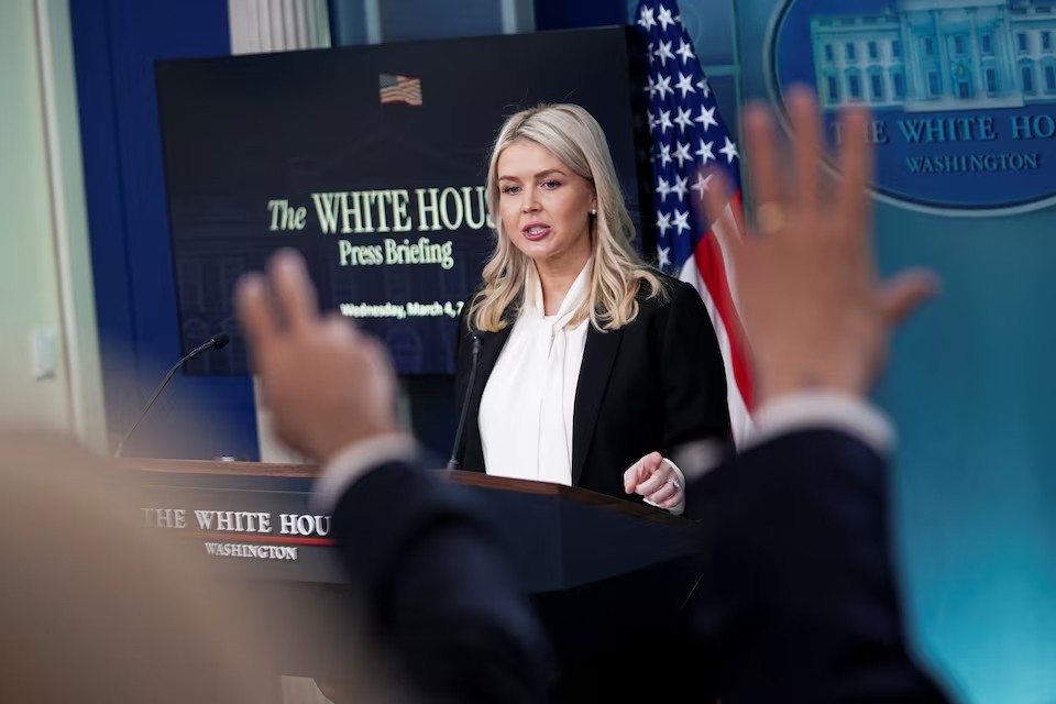 Phát ngôn viên Nhà Trắng Karoline Leavitt. Ảnh: Reuters