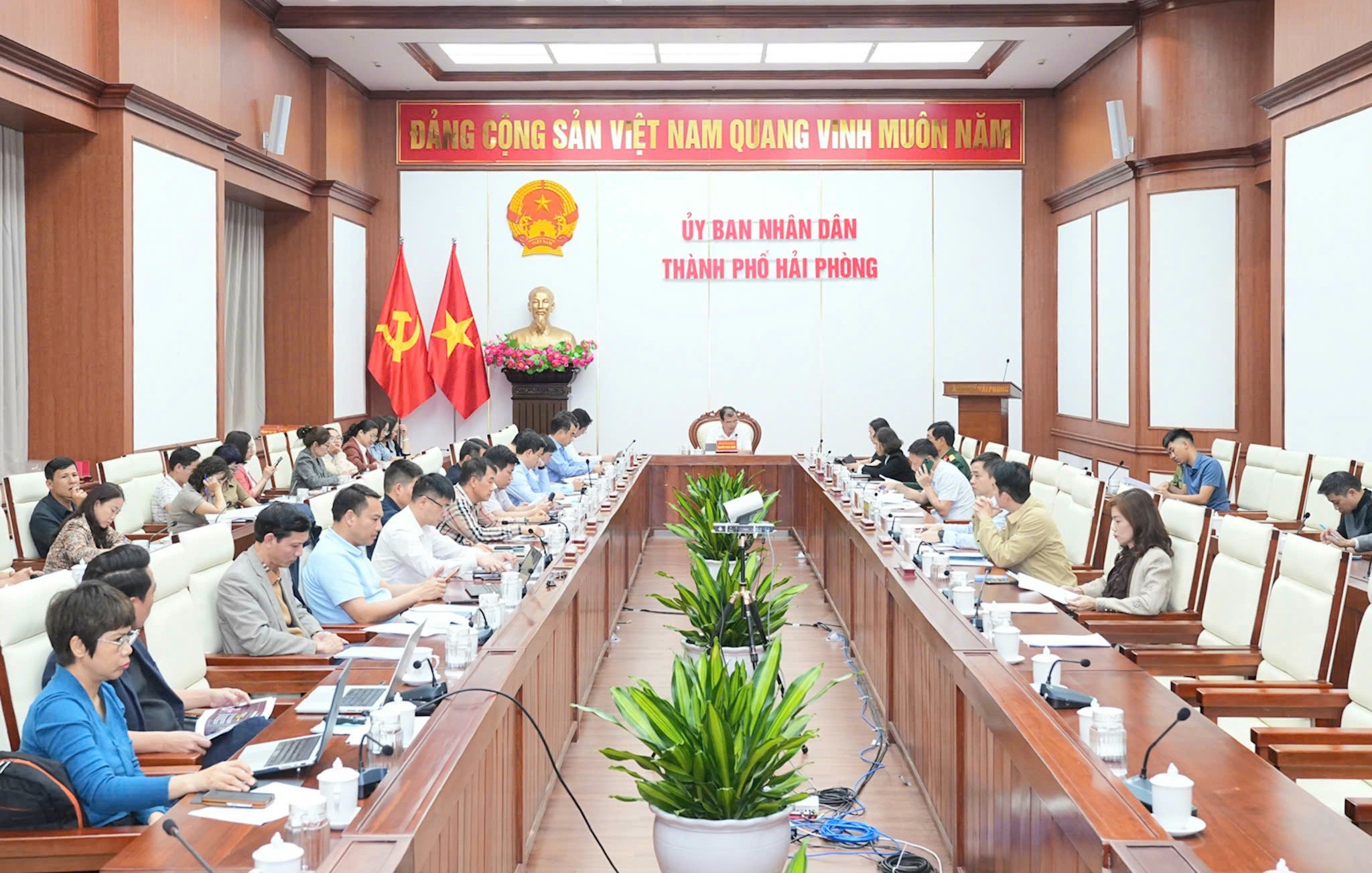 Quang cảnh cuộc họp. Ảnh: Đàm Thanh.