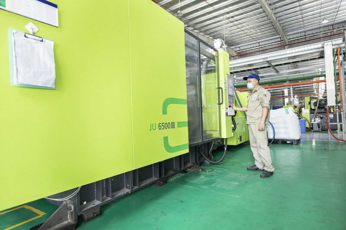 Sàn HoSE sắp đón thêm một cổ phiếu ngành nhựa