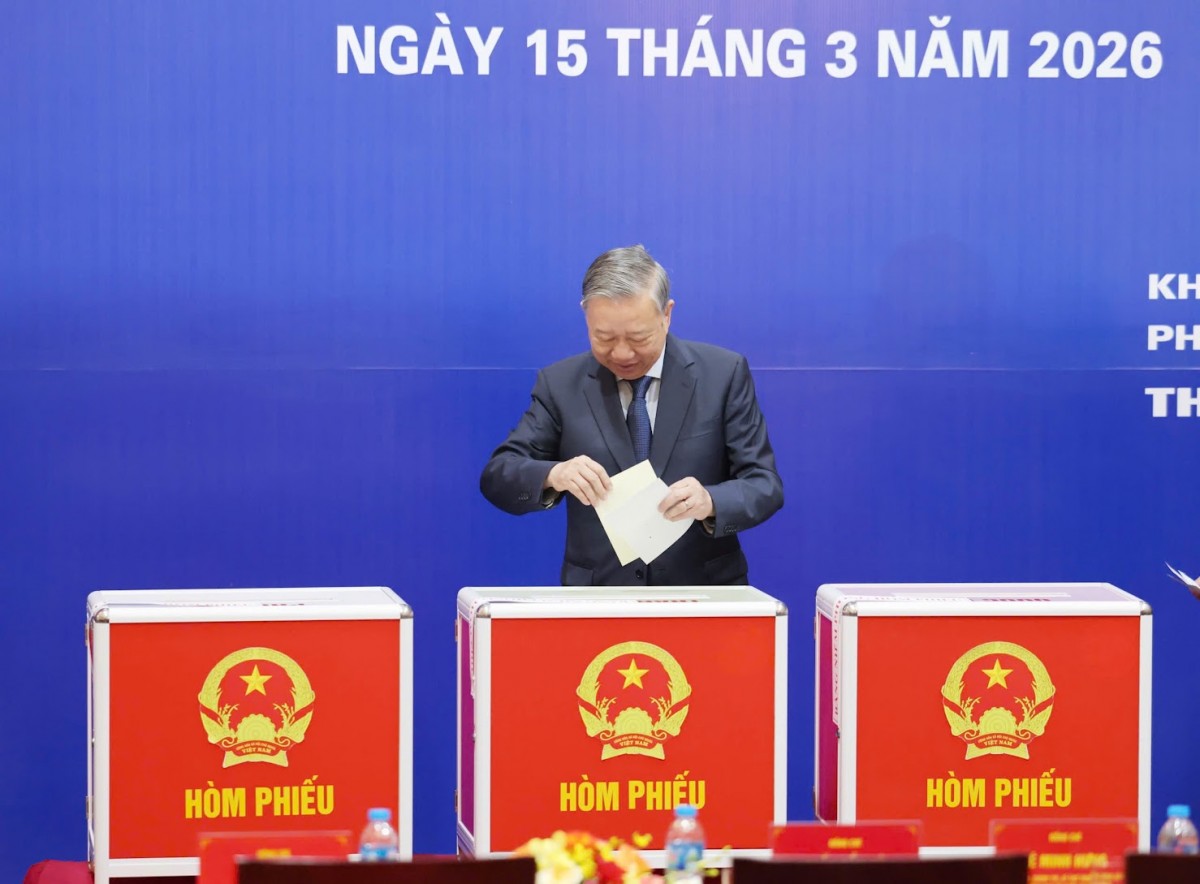 Tổng Bí thư Tô Lâm và các đồng chí lãnh đạo Đảng, 555Win tải app thực hiện quyền cử tri