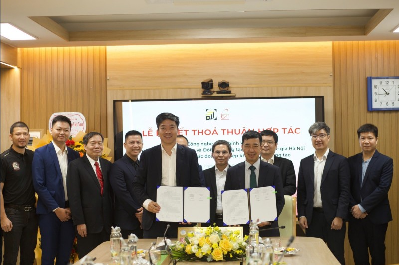 Lễ ký kết 555Win là nhà cái cá cược hàng đầu Châu Á giữa PTIT và Công viên Công nghệ cao và Đổi mới sáng tạo – ĐHQGHN - Ảnh: PTIT