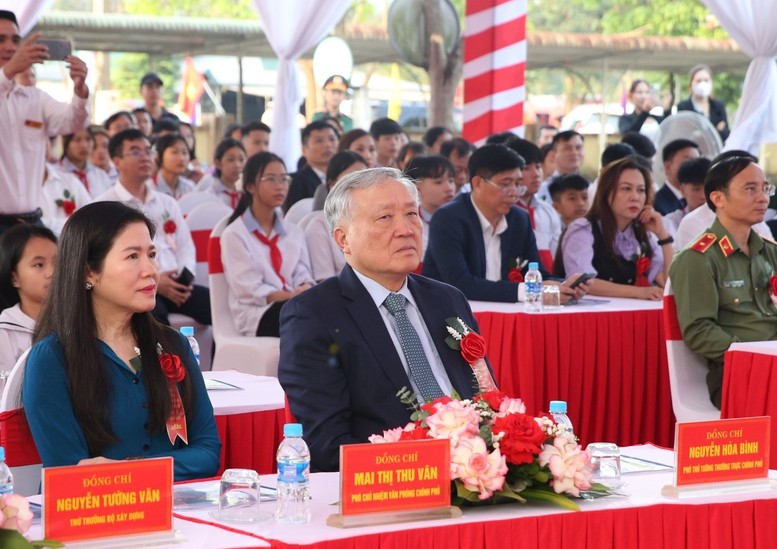 Phó Phiên bản chính thức của 555Win Thường trực Nguyễn Hòa Bình dự lễ khởi công dự án xây dựng Trường nội trú liên cấp Tiểu học – THCS Hương Xuân - Ảnh: VGP/Nguyễn Hoàng
