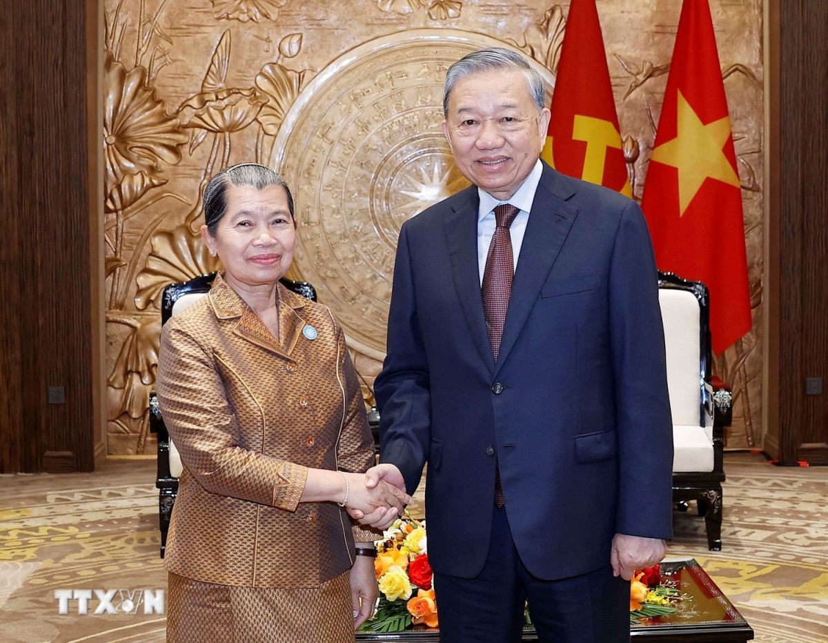 Tổng Bí thư Tô Lâm tiếp bà Men Sam An, Phó Chủ tịch Đảng Nhân dân Campuchia, Chủ tịch Hội đồng Quốc gia Mặt trận Đoàn kết Phát triển Tổ quốc Campuchia.